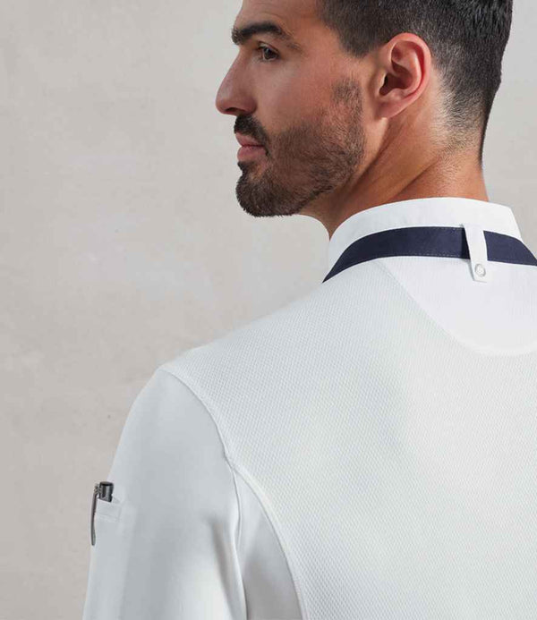 PR647 White Model