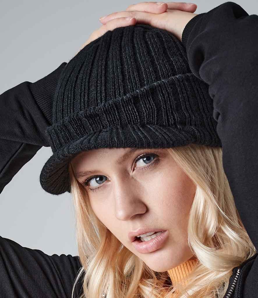 Beechfield Peaked Beanie | Elkssons.