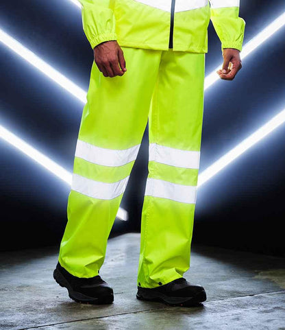 Regatta High Visibility Pro Packaway Overtrousers | Elkssons.